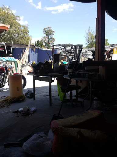 Hardware Store «Little Haiti Hardware & Supplies», reviews and photos, 4715 NW 2nd Ave, Miami, FL 33127, USA
