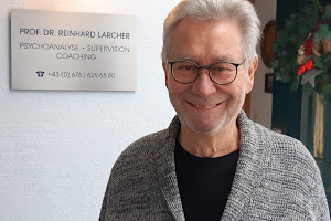 Prof. Dr. phil. Reinhard Larcher
