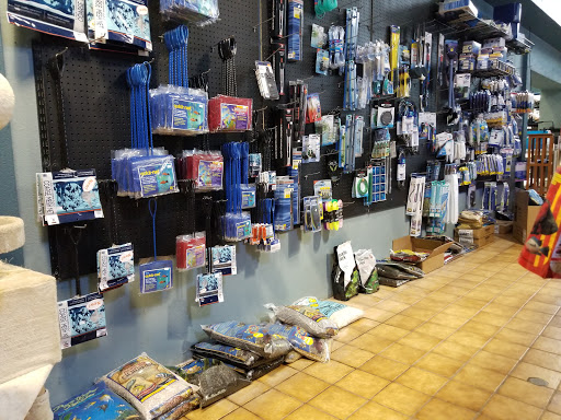 Pet Supply Store «Seascape Aquarium & Pet Center», reviews and photos, 2162 Gulf Gate Dr, Sarasota, FL 34231, USA