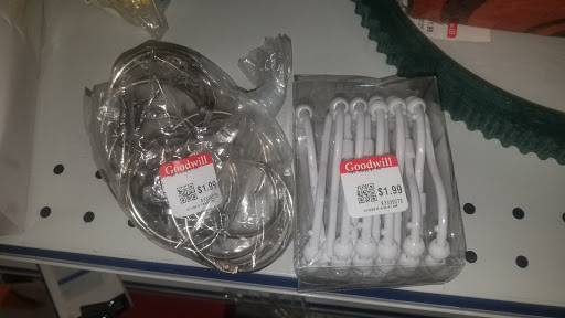 Non-Profit Organization «Kennewick Goodwill», reviews and photos