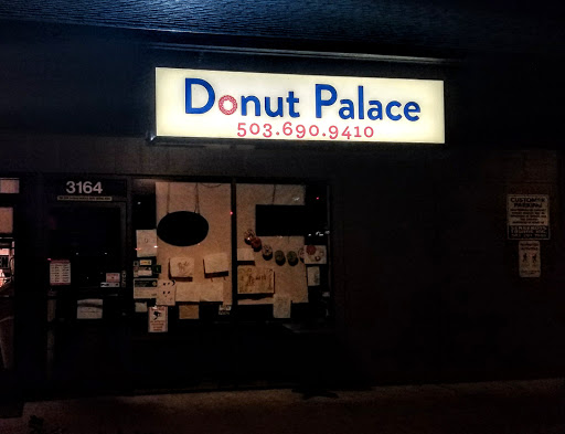 Donut Shop «Donut Palace», reviews and photos, 3164 NW 185th Ave, Portland, OR 97229, USA