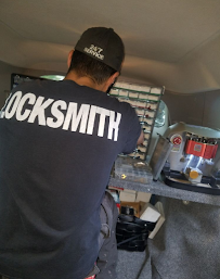 Keep Calm Locksmith - Photo 8 - Car repair in , Fontana