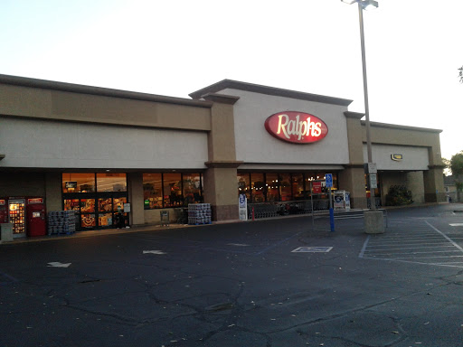 Grocery Store «Ralphs», reviews and photos, 5951 Del Amo Blvd, Lakewood, CA 90713, USA