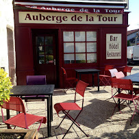 Atmosphère du Restaurant Auberge de la Tour à Marcolès - n°8