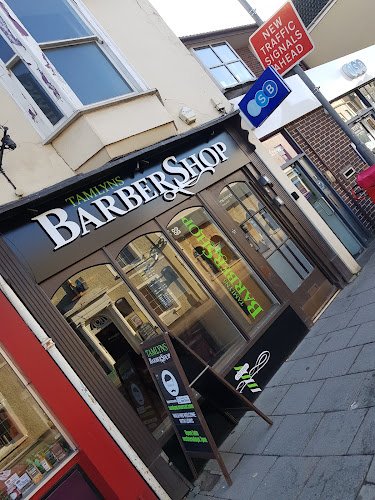 Tamlyn's Barber Shop - Barber shop