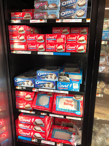 Grocery Store «Stop & Shop», reviews and photos, 31-06 Farrington St, Flushing, NY 11354, USA