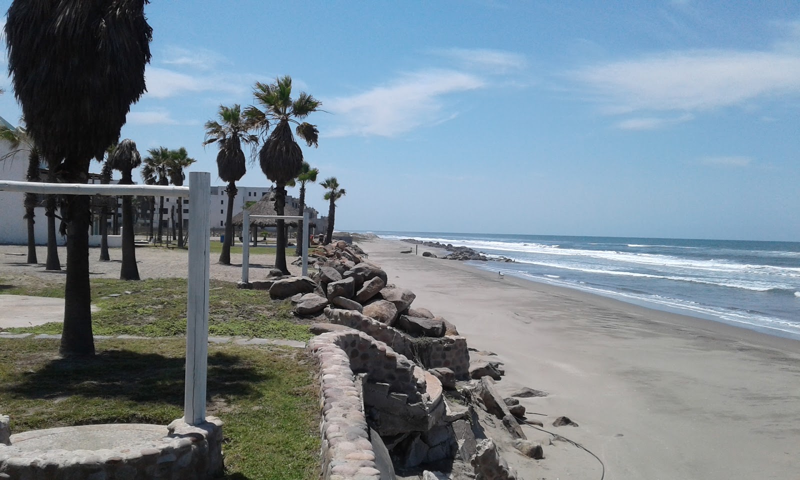 Nuevo Altata beach的照片 带有碧绿色水表面