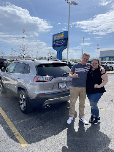 Car Dealer «Sunrise Chevrolet», reviews and photos, 414 North Ave, Glendale Heights, IL 60139, USA