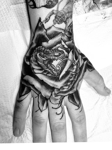 Tattoo Shop «Clandestine Rabbit Tattoo Studio», reviews and photos, 18424 Ventura Blvd, Tarzana, CA 91356, USA