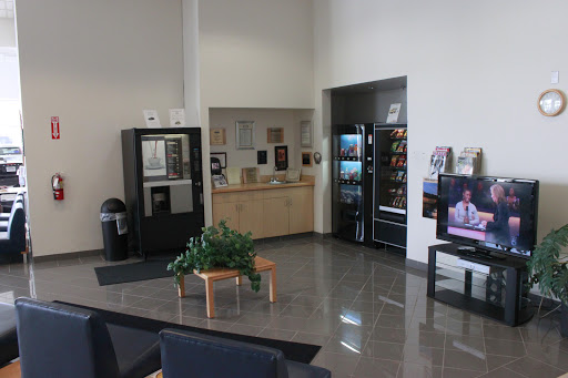 Car Dealer «Volvo of Orange County», reviews and photos, 1400 S Dan Gurney Dr, Santa Ana, CA 92705, USA