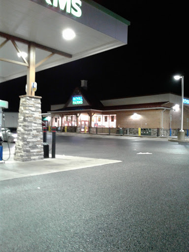 Royal Farms, 630 Edgewood Rd, Edgewood, MD 21040, USA, 