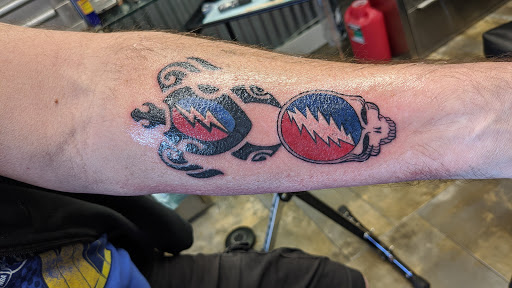 Tattoo Shop «D C Tattoos», reviews and photos, 55 Washington St, Daly City, CA 94014, USA