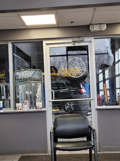 Auto Repair Shop «Merlin 200,000 Miles Shop», reviews and photos, 265 S Bolingbrook Dr, Bolingbrook, IL 60440, USA
