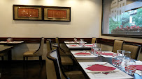 Atmosphère du Restaurant chinois Le Grand Pekin à Tassin-la-Demi-Lune - n°8