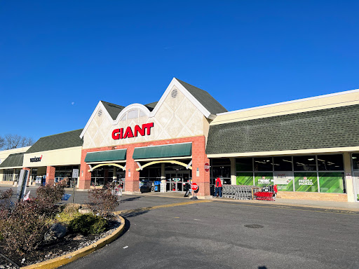 Grocery Store «Giant Food Stores», reviews and photos, 225 Lancaster Ave, Malvern, PA 19355, USA