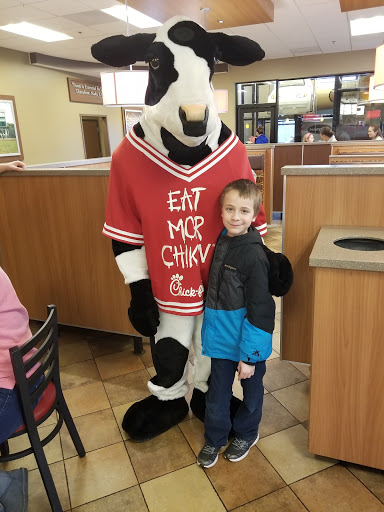 Fast Food Restaurant «Chick-fil-A», reviews and photos, 2801 E Market St, York, PA 17402, USA