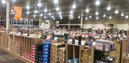 Shoe Store «DSW Designer Shoe Warehouse», reviews and photos, 1819 E Jericho Turnpike, Huntington, NY 11743, USA