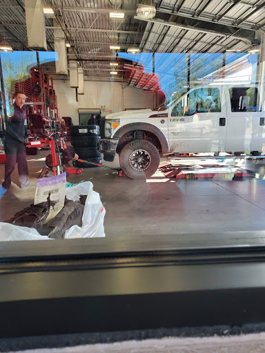 Tire Shop «Discount Tire Store - Anthem, AZ», reviews and photos, 42425 N Vision Way, Anthem, AZ 85086, USA