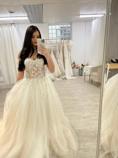 Clothing Store «Bridal Beginning», reviews and photos, 450 Cochran Rd, Pittsburgh, PA 15228, USA