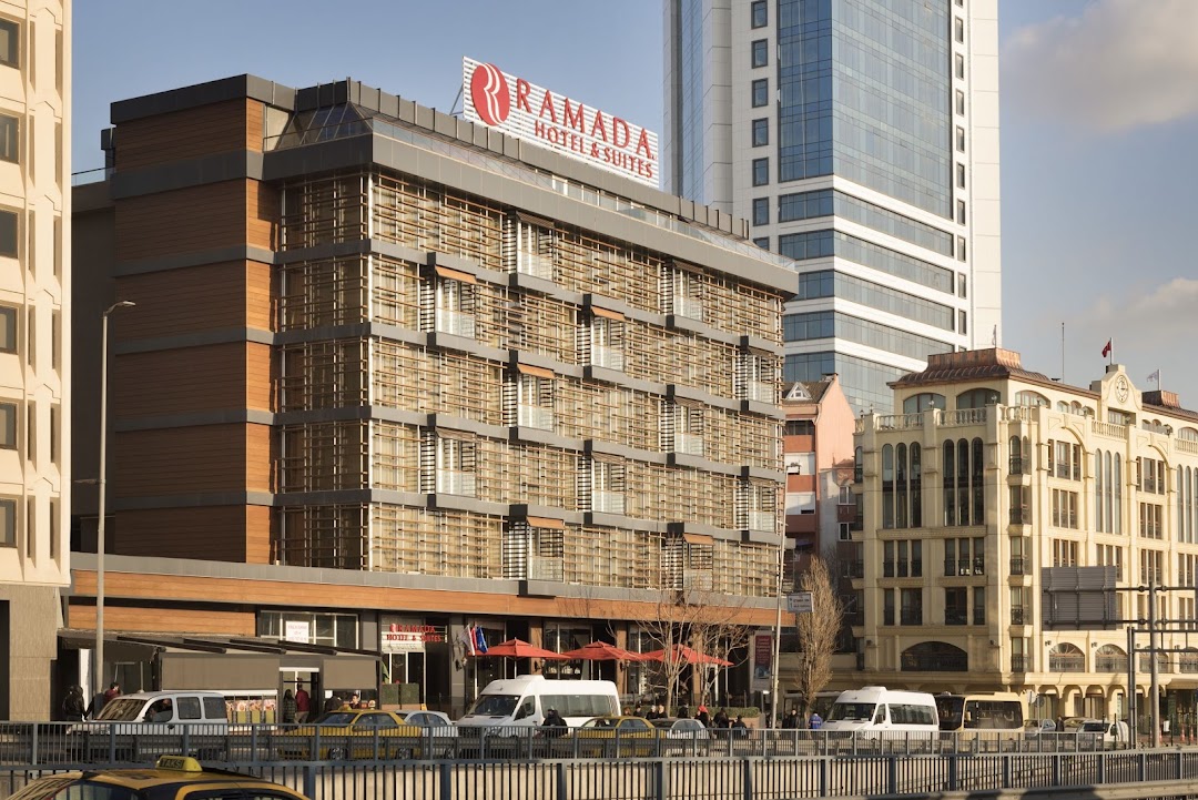 Ramada Otel