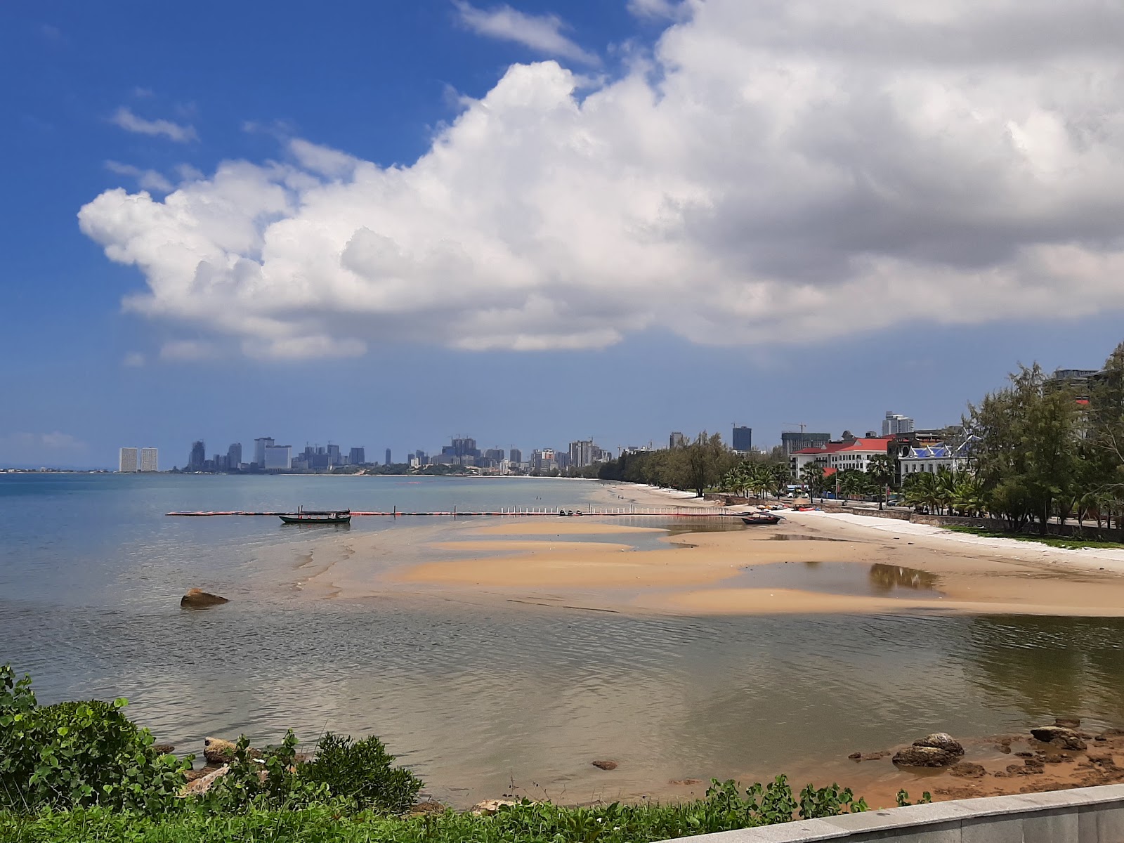 Foto de Ochheuteal Beach com relativamente limpo nível de limpeza