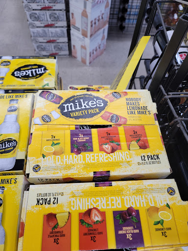 Liquor Store «Blanchards Liquors - Brockton», reviews and photos, 102 Westgate Dr, Brockton, MA 02301, USA