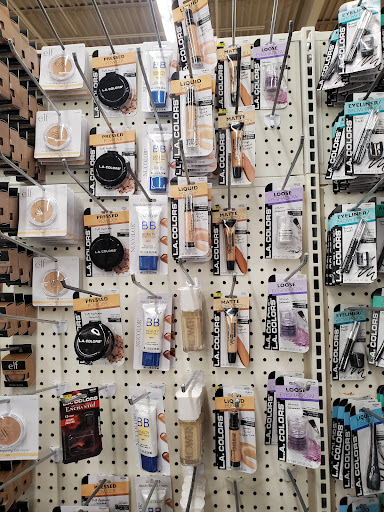 Dollar Store «Dollar Tree», reviews and photos, 950 American Legion Hwy, Boston, MA 02131, USA