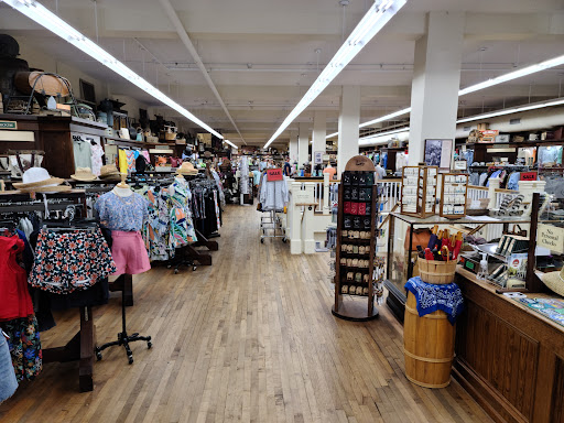 General Store «Mast General Store Winston-Salem», reviews and photos, 516 Trade St NW, Winston-Salem, NC 27101, USA