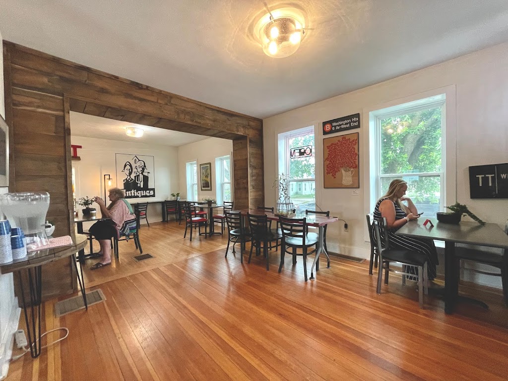 West End Diner 52302