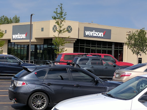 Cell Phone Store «Verizon», reviews and photos, 8461 S Yosemite St Ste 101, Lone Tree, CO 80124, USA