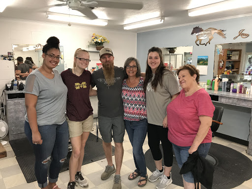 Beauty Salon «J & D Barber & Beauty Shop», reviews and photos, 18904 FM 1488 Rd, Magnolia, TX 77355, USA