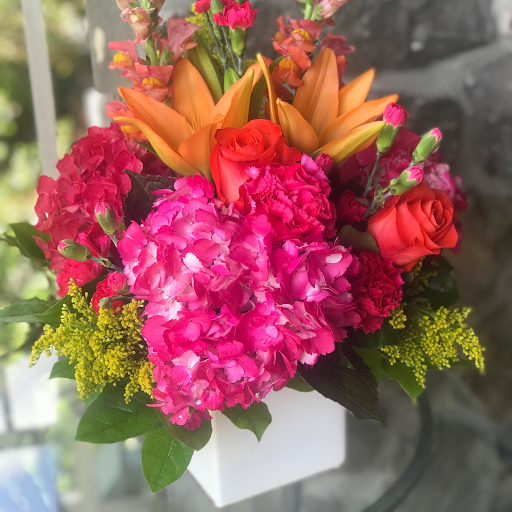 Florist «GENES FLORIST & Gift Baskets», reviews and photos, 20200 Frederick Rd, Germantown, MD 20876, USA