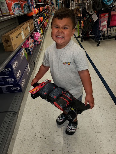 Sporting Goods Store «Big 5 Sporting Goods», reviews and photos, 2801 W Nob Hill Blvd, Yakima, WA 98902, USA