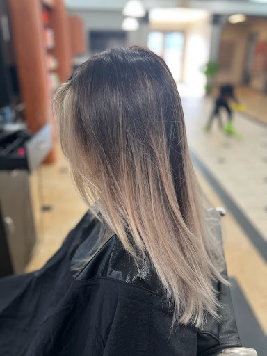 Day Spa «Glamour Salon & Spa», reviews and photos, 2508 E Piedmont Rd, Marietta, GA 30062, USA