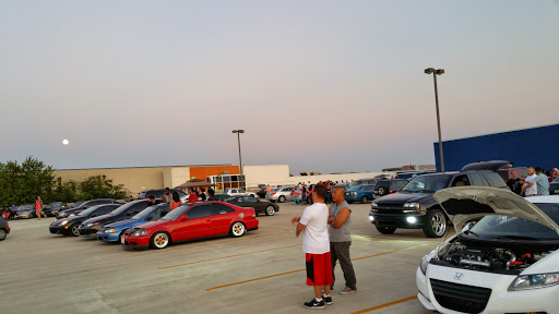 Movie Theater «Studio Movie Grill», reviews and photos, 12332 University Mall Ct, Tampa, FL 33612, USA