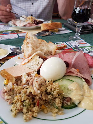 Café de la Place à Avessac