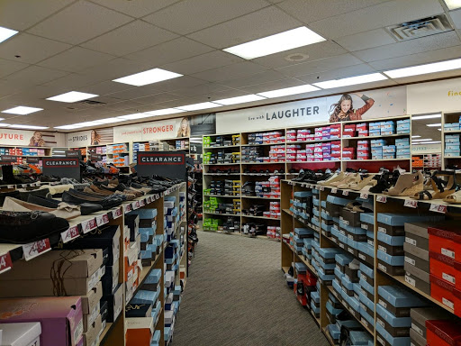 Shoe Store «Famous Footwear», reviews and photos, 5500 Grossmont Center Dr, La Mesa, CA 91942, USA