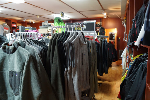 Sporting Goods Store «EverestGear», reviews and photos, 117 N Prospect St, Granville, OH 43023, USA