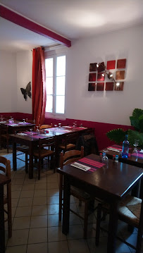 Atmosphère du Café Brasserie De La Promenade à Castries - n°5