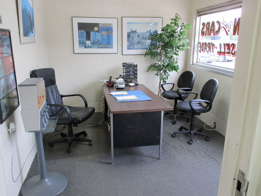 Used Car Dealer «Wheel & Deal Auto Sales Inc», reviews and photos, 9725 Hamilton Ave, Cincinnati, OH 45231, USA