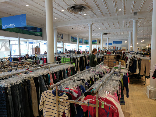 Goodwill Denver - Broadway and Archer