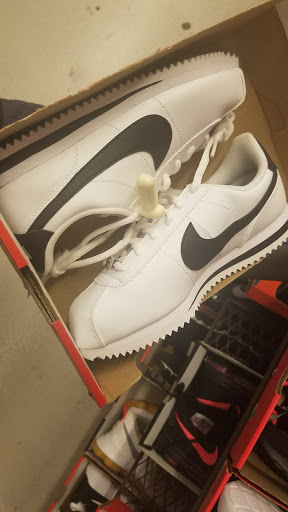 Clothing Store «Nike Clearance Store», reviews and photos, 4099 S Plaza Dr, Memphis, TN 38116, USA