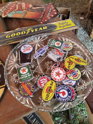 Flea Market «Olde Tyme Flea Market», reviews and photos, 5400 State Rd 46, Nashville, IN 47448, USA