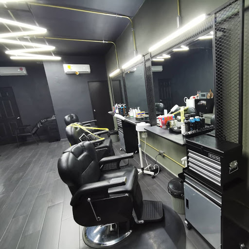 Luxury Barbershop by Alex Silva