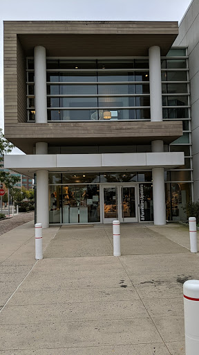 Furniture Store «Crate and Barrel», reviews and photos, 630 Commons Way, Bridgewater, NJ 08807, USA