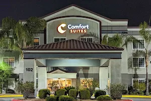 Comfort Suites Fresno River Park image