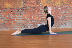 Yoga | Pilates | Cérémonie du thé | Nadine