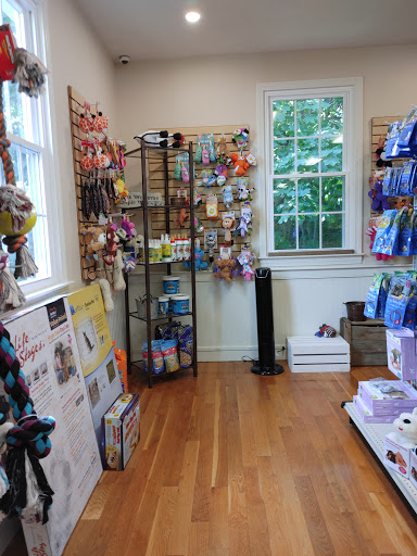 Pet Supply Store «Devine Feed And Pet», reviews and photos, 711 Main St, Norwell, MA 02061, USA