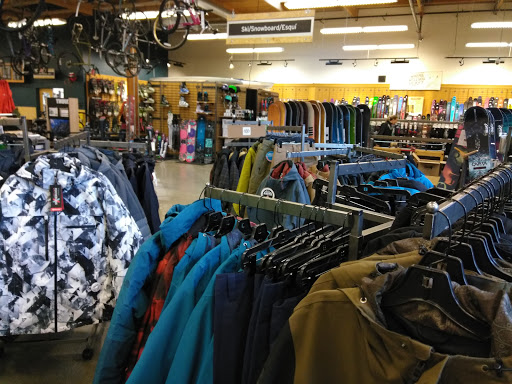 Camping Store «REI», reviews and photos, 7410 SW Bridgeport Rd, Tigard, OR 97224, USA