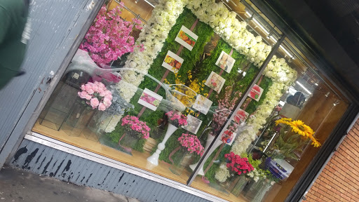 Florist «Ultima Florals», reviews and photos, 81-02 37th Ave, Jackson Heights, NY 11372, USA